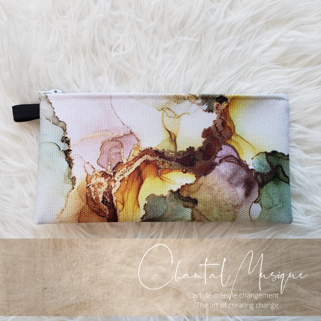 Intuition Case | A pouch for everything that follows you