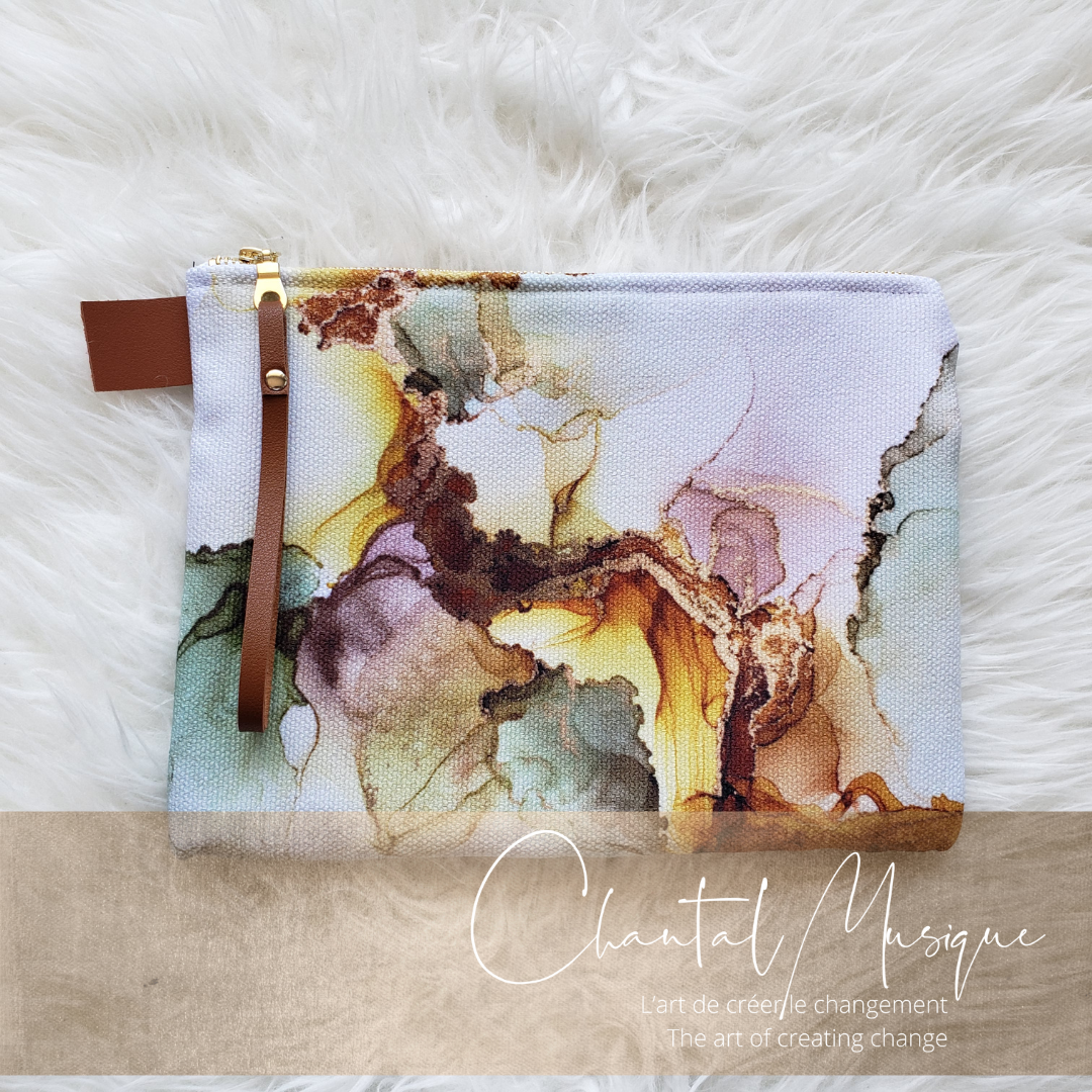 Intuition 10 inch pouch | A piece of art to take with you, wherever life takes you.