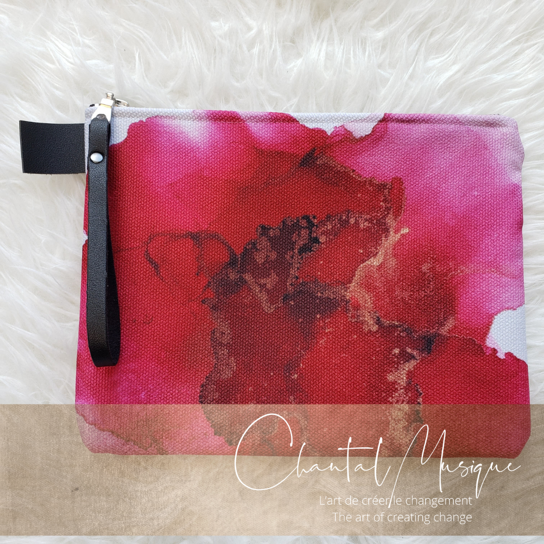 Friendship 10 inch pouch | A piece of art to take with you, wherever life takes you.